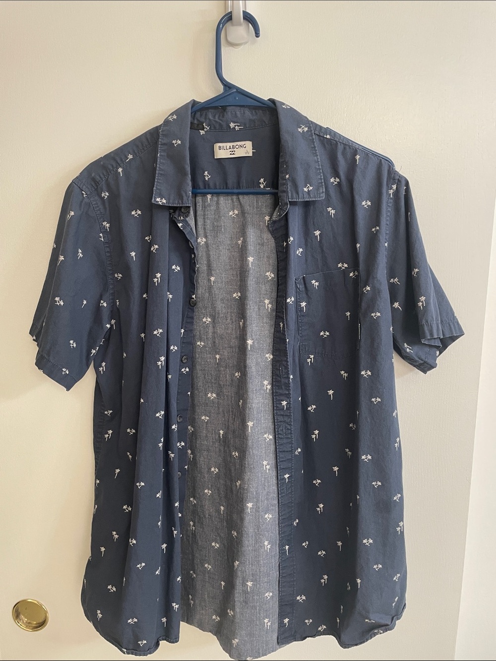 Large Billabong Navy Shirt with White Palm Detail